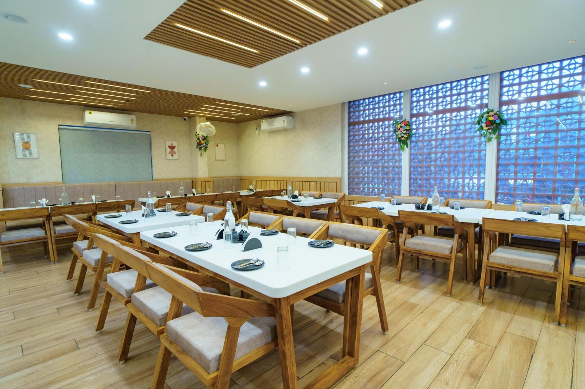 Satyabhama Inn Pathara Екстериор снимка