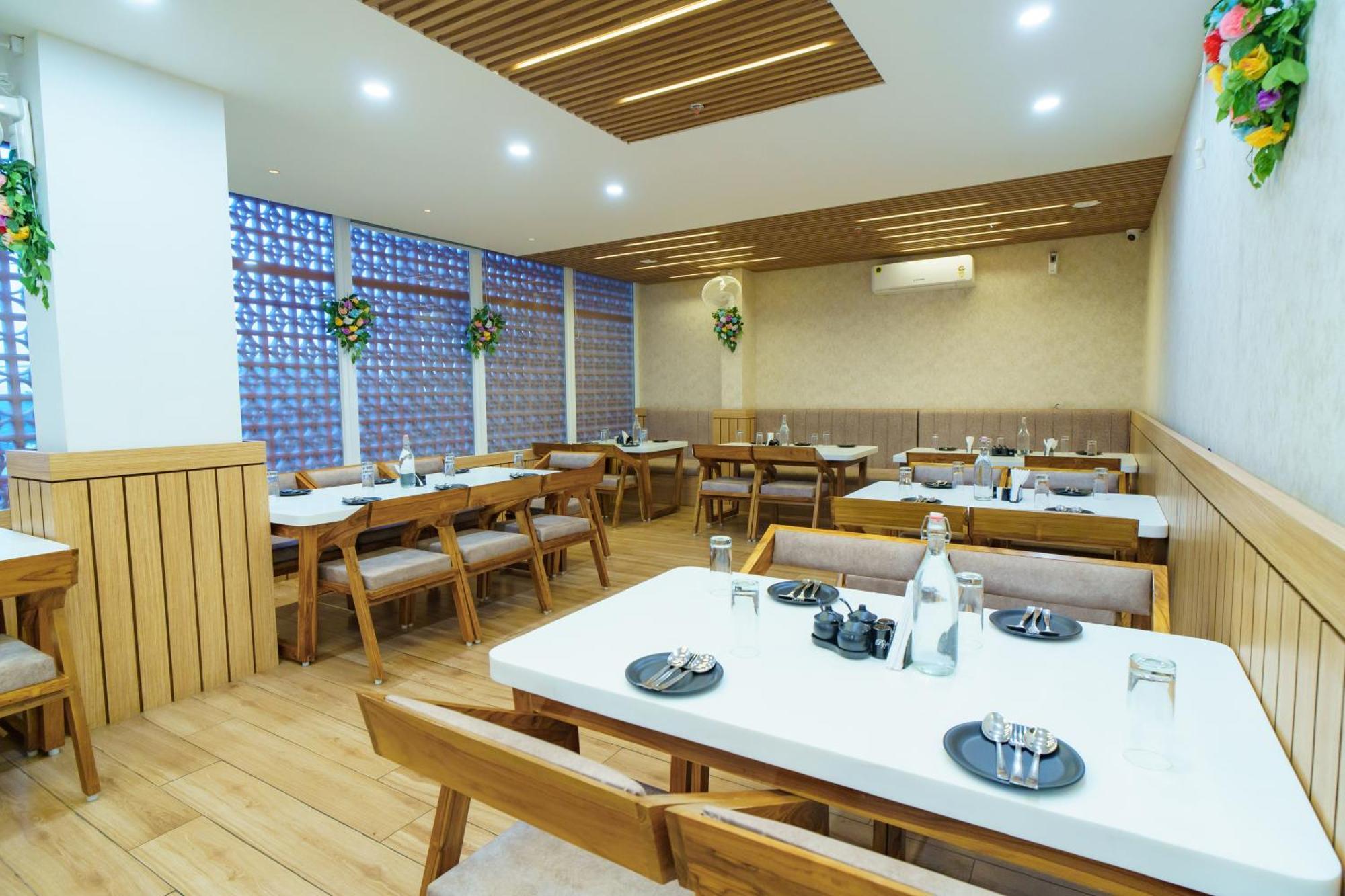 Satyabhama Inn Pathara Екстериор снимка
