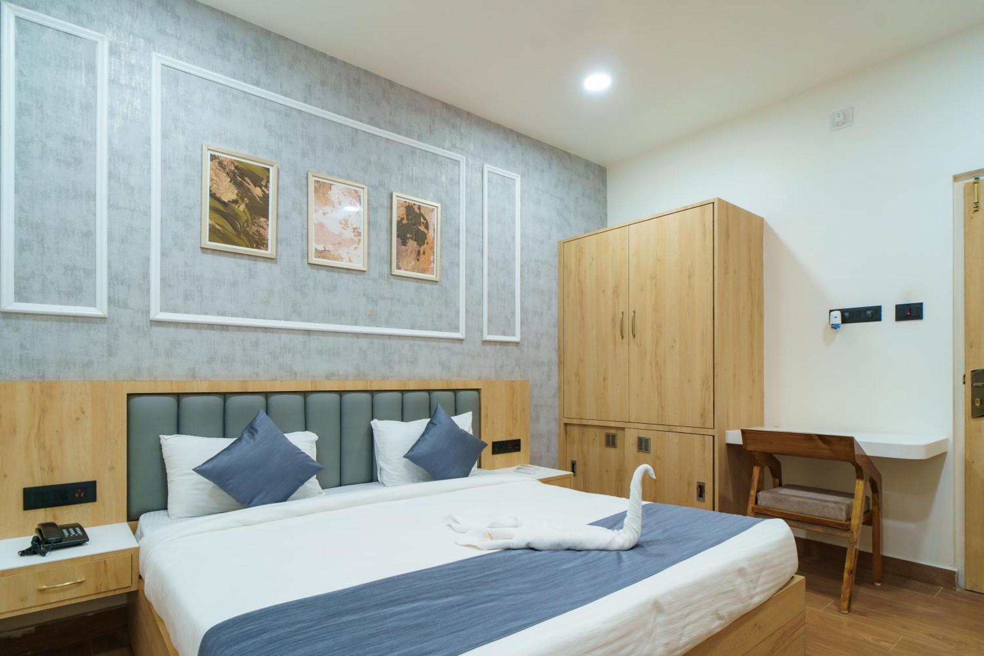 Satyabhama Inn Pathara Екстериор снимка